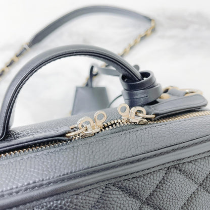 CC Filigree Medium Caviar Quilted Vanity Case Black
