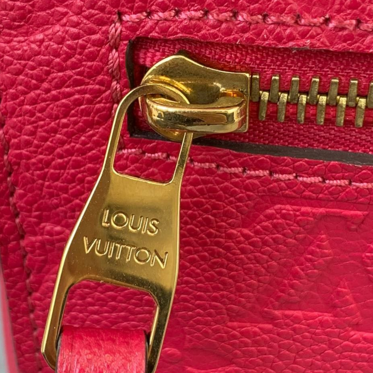 Louis-Vuitton Pochette Metis Empreinte Red GHW