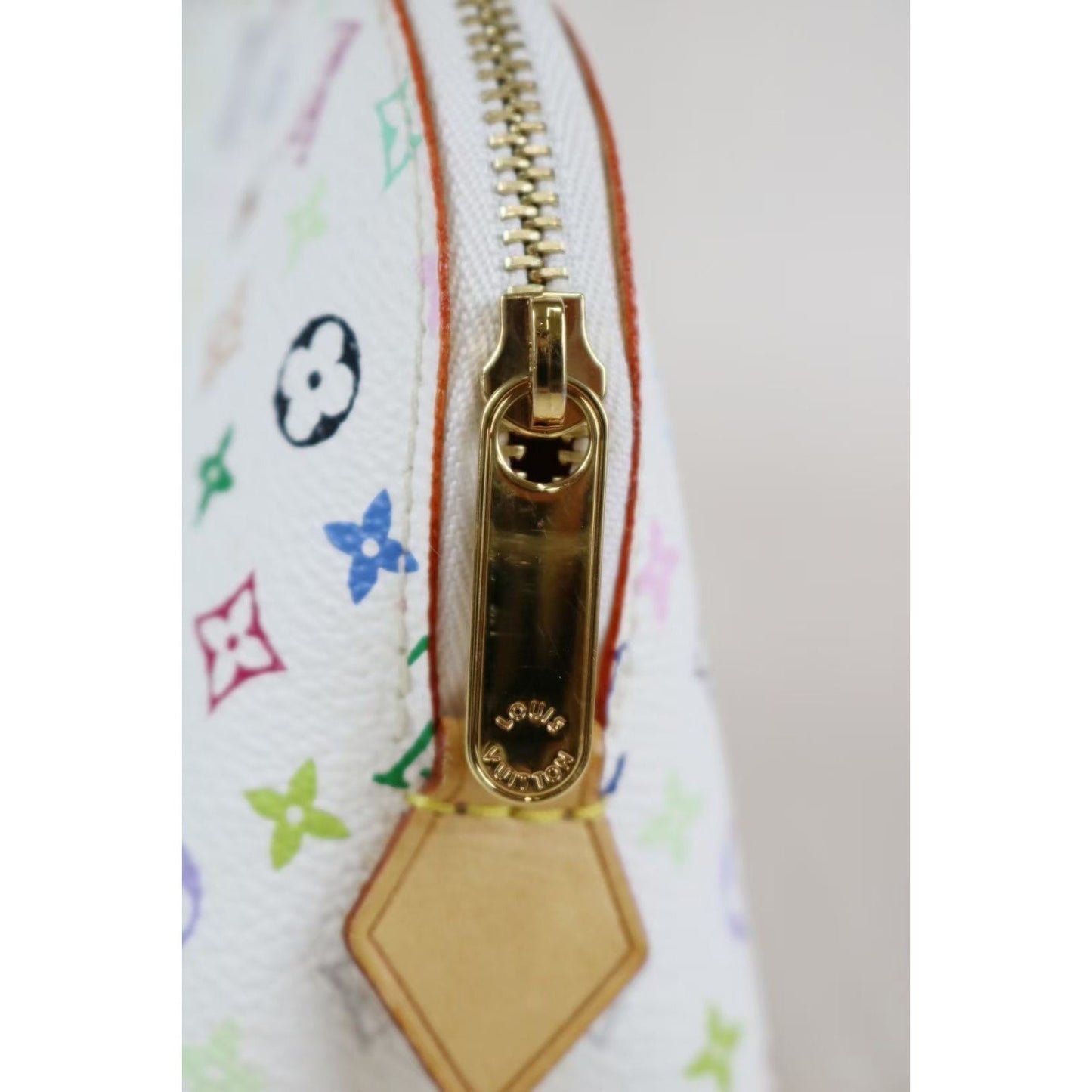 Rank A ｜LV Monogram Pochette Cosmetics｜ 040703