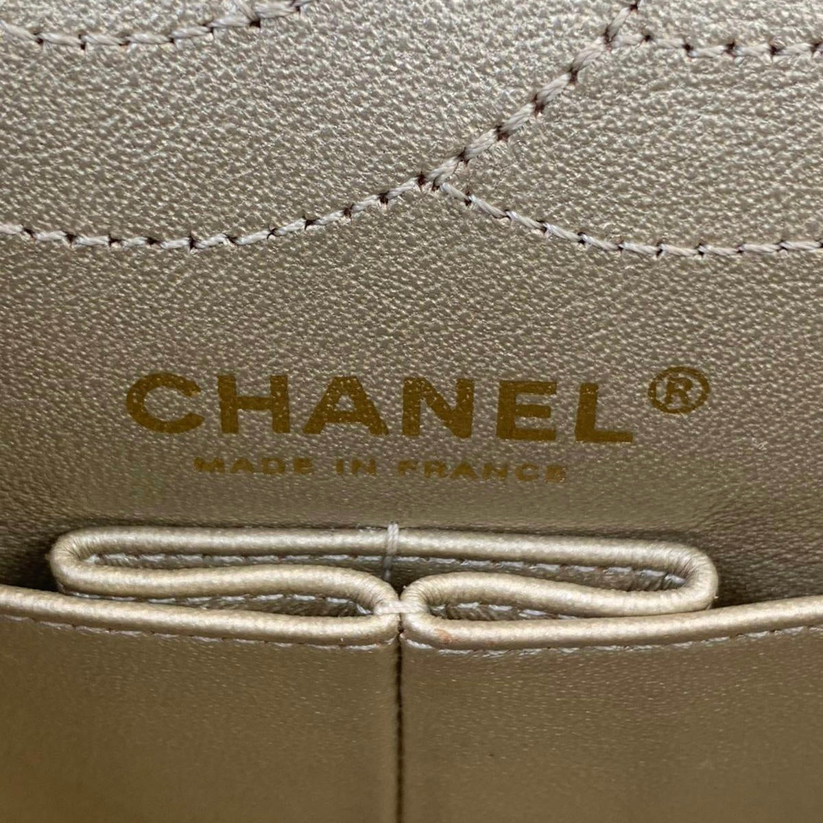 Classic Reissue 225 Calfskin Gold GHW