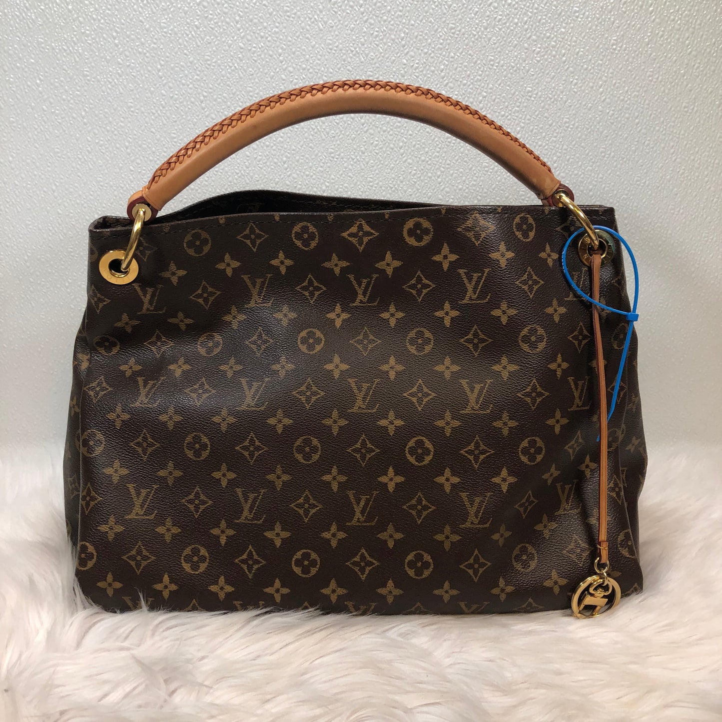 Handbag Designer By Louis Vuitton  Size: Large