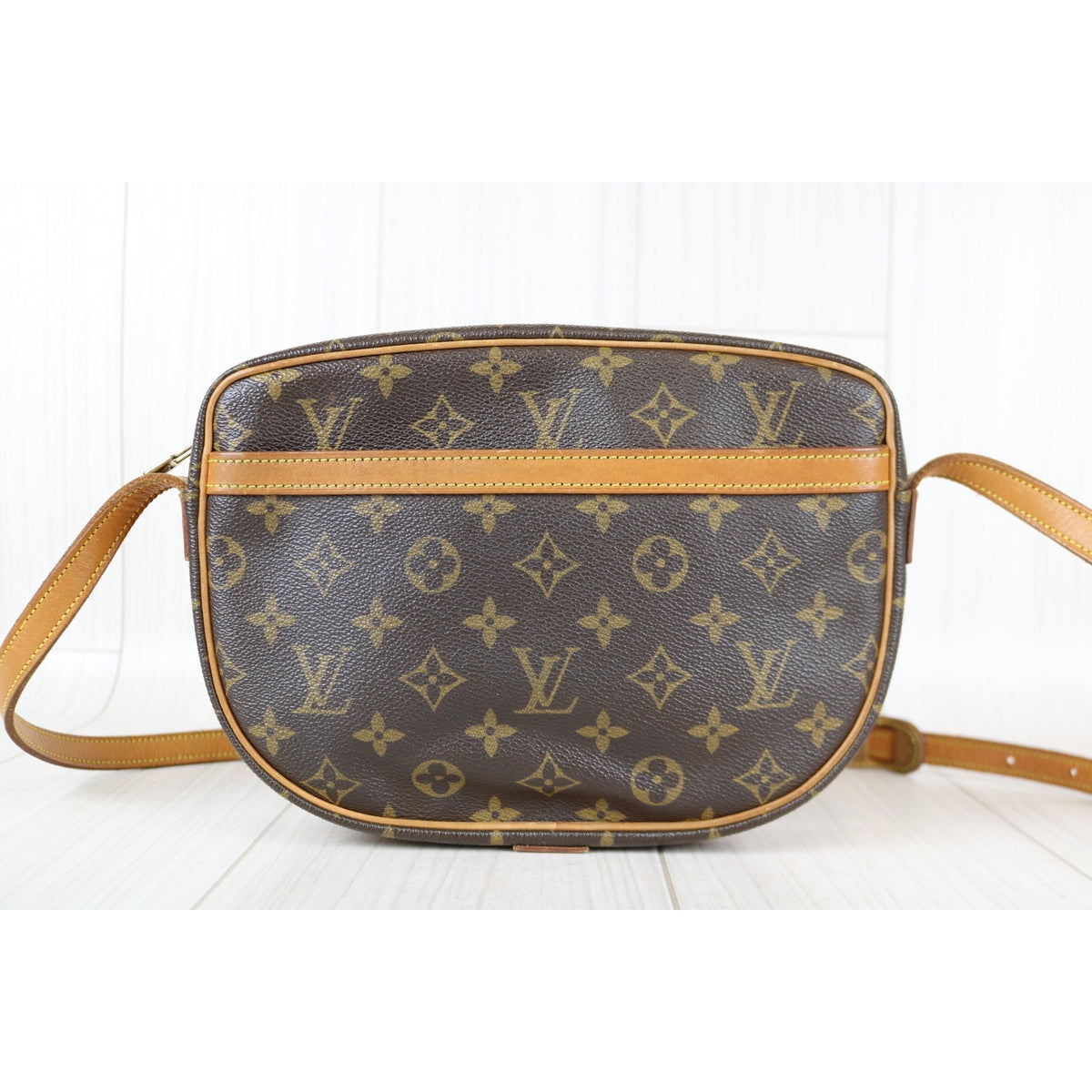 Rank AB ｜ LV Monogram Shoulder Bag ｜060211