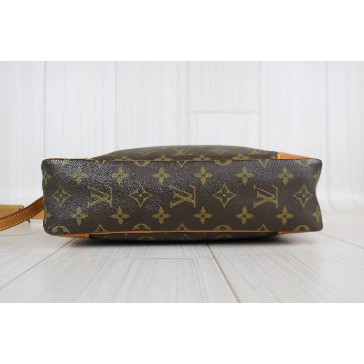Rank A ｜ LV Monogram Trocadero 27 Shoulder Bag｜041605