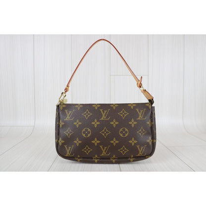 Rank A ｜ LV Monogram Pochette Accessoires ｜070304