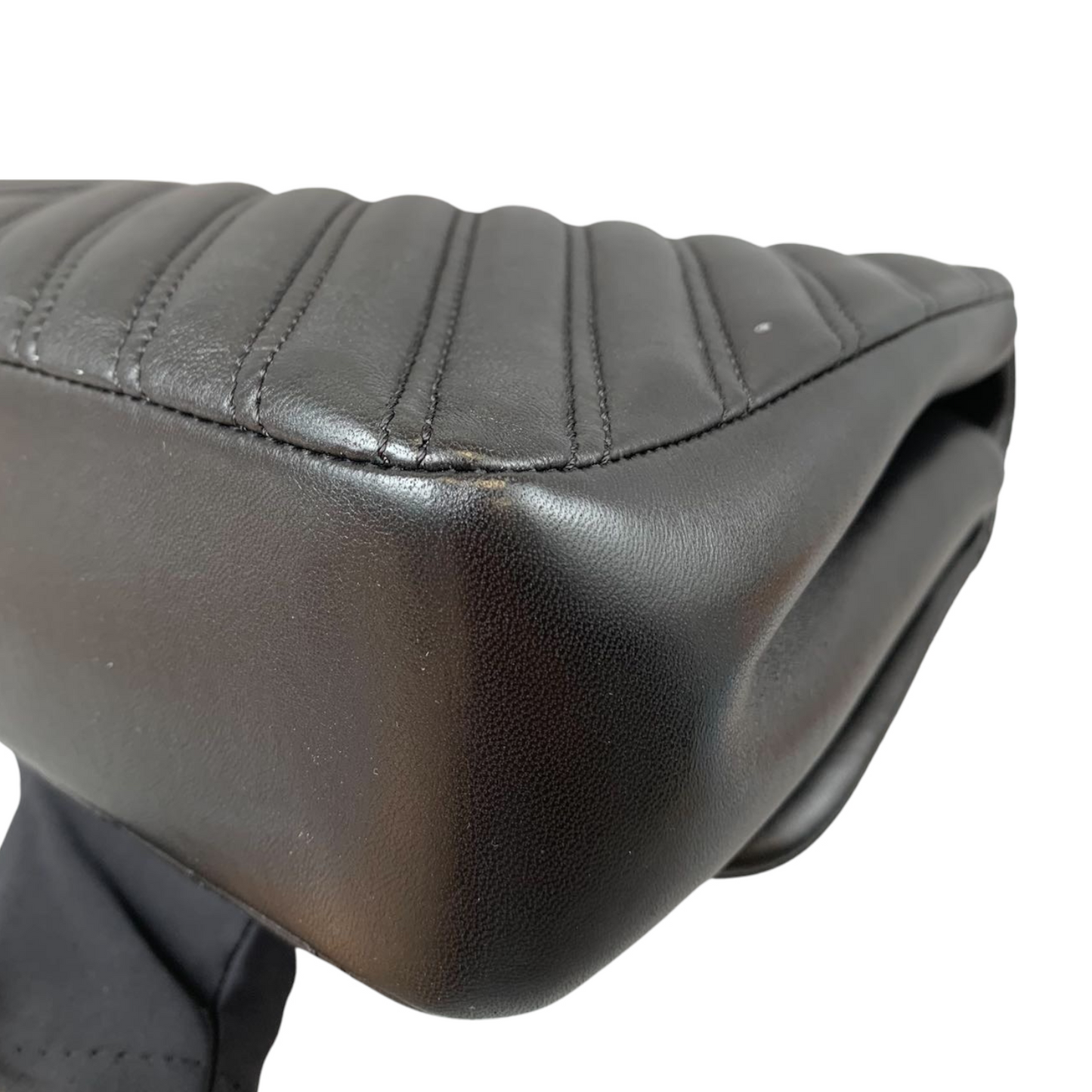 Medium Chevron Leather Flap Black SHW