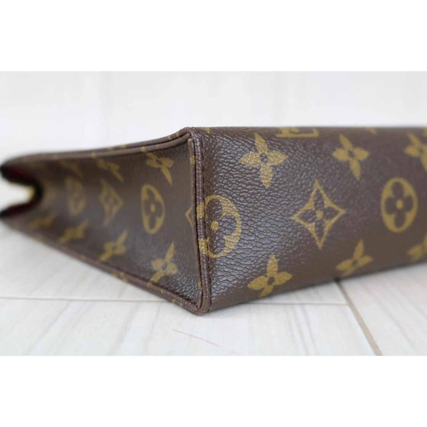 Rank SA ｜ LV Monogram Pochette Toilette 28 ｜070703