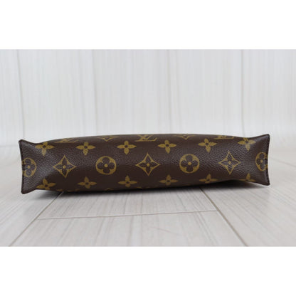 Rank A ｜ LV Monogram Pochette Toilette 26 ｜071809