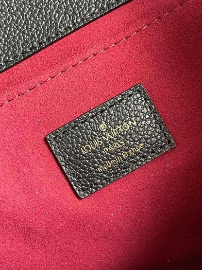 Louis Vuitton Pochette Metis Bag