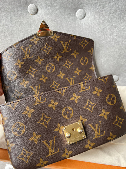 Louis Vuitton Pochette Metis East West Monogram (RRP £2,070)