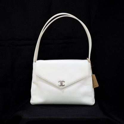 Chanel vintage caviar kelly