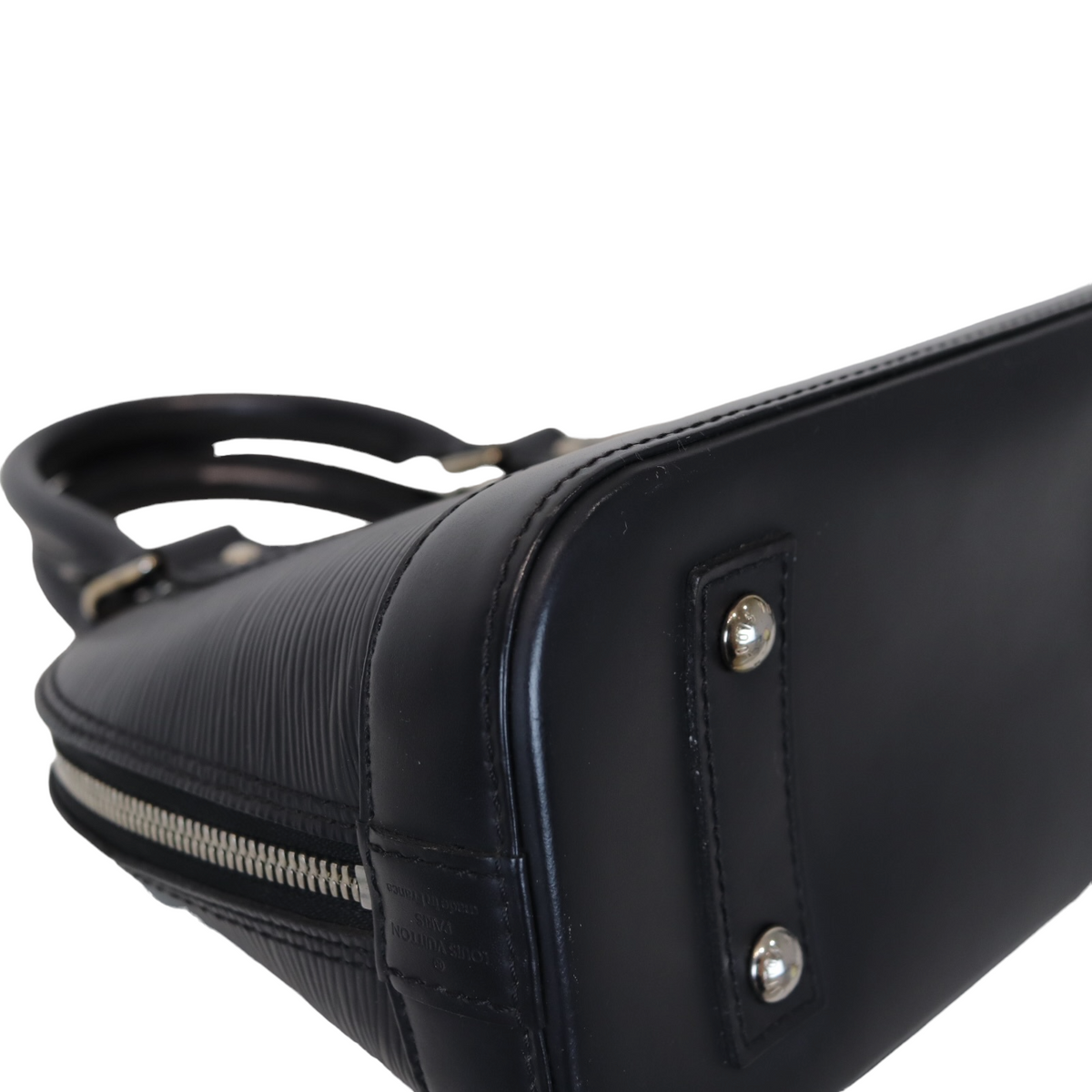 Louis-Vuitton Alma BB Black Epi SHW