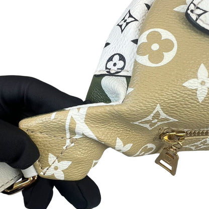 Louis-Vuitton Monogram Giant Bum Bag Khaki White GHW