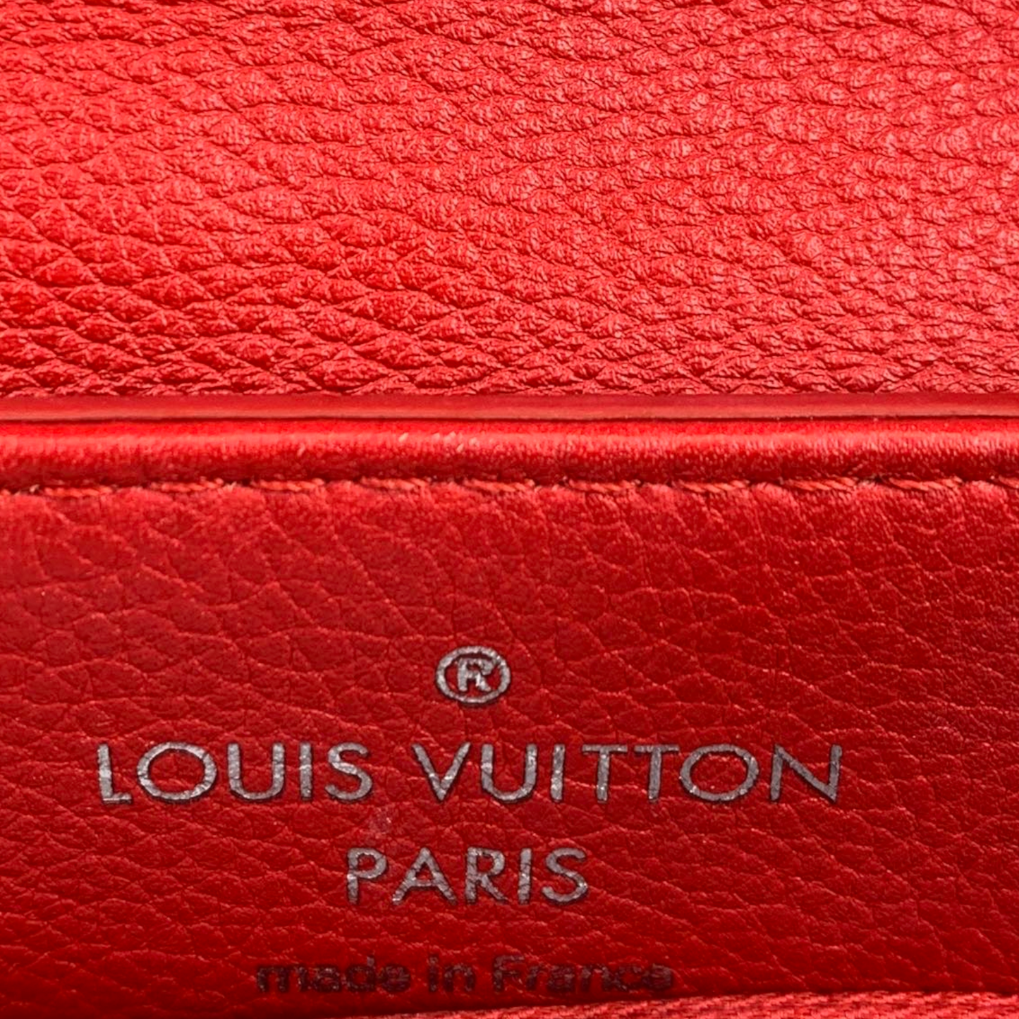 Louis-Vuitton Lockme ll Leather Red SHW