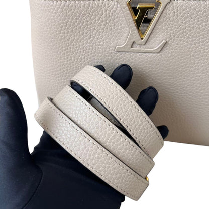 Louis-Vuitton Capucines BB GHW