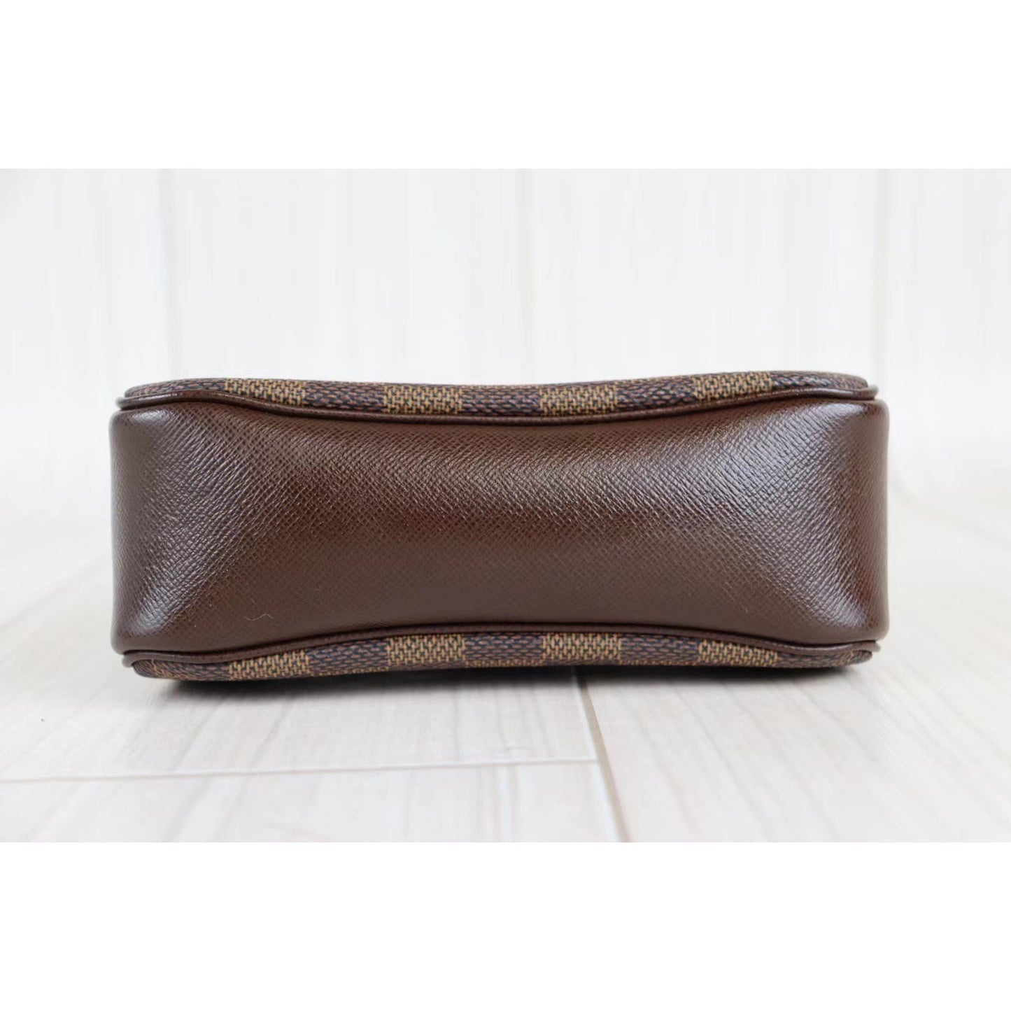Rank A ｜ LV Damier Truth Make Up ｜071507
