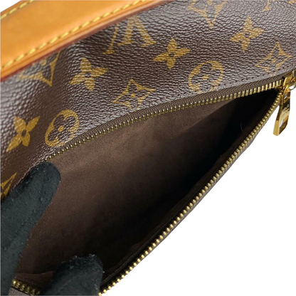 Louis-Vuitton Pochette Metis Leather Monogram GHW