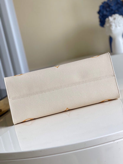 Louis Vuitton  MM Bag