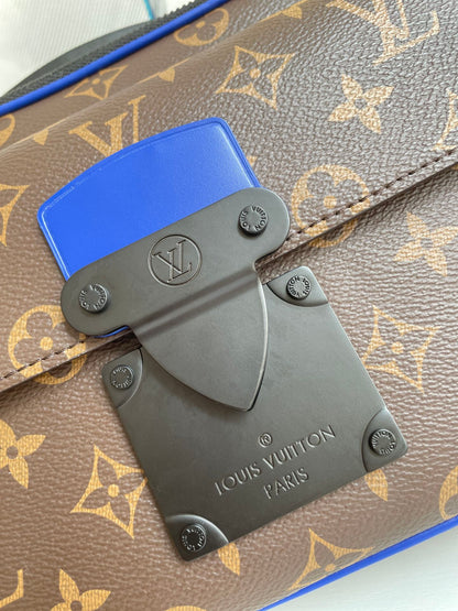 Louis Vuitton S Lock Messenger Bag