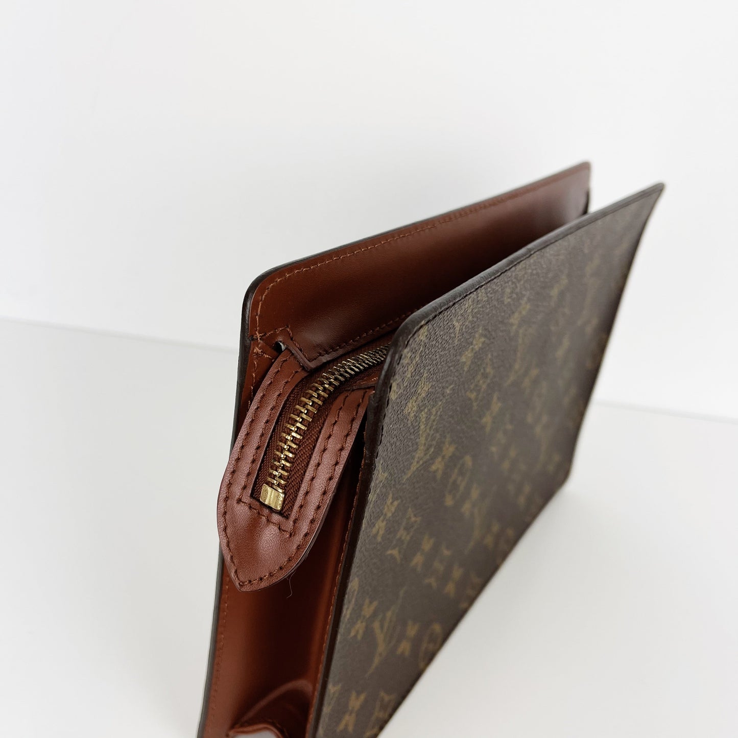 Louis-Vuitton Vintage Pochette Clutch Toiletry