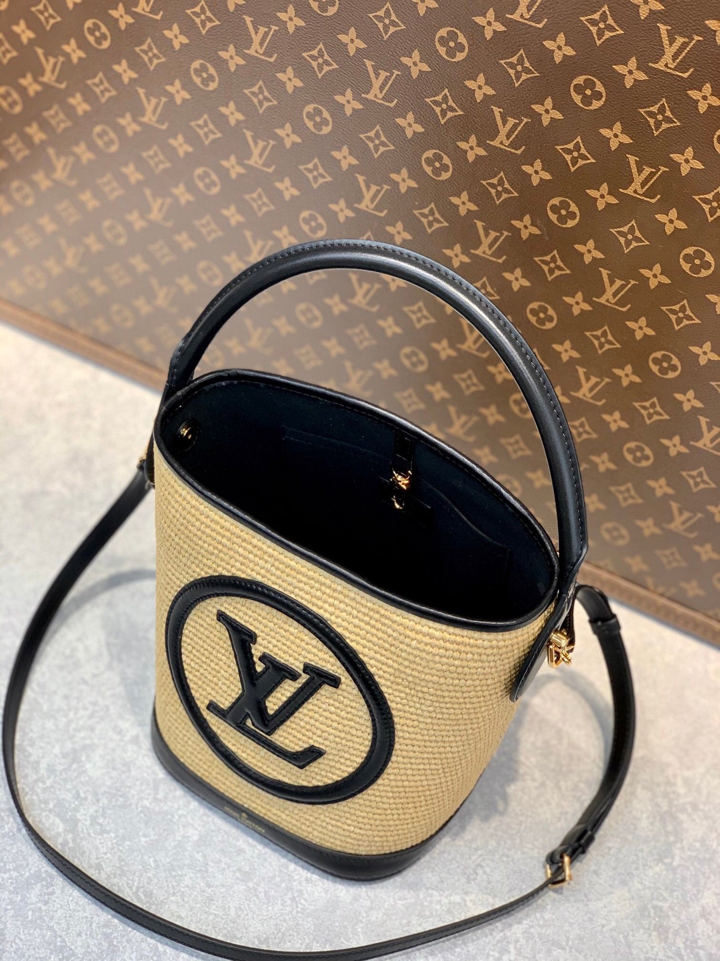 Louis Vuitton Petit Bucket Bag