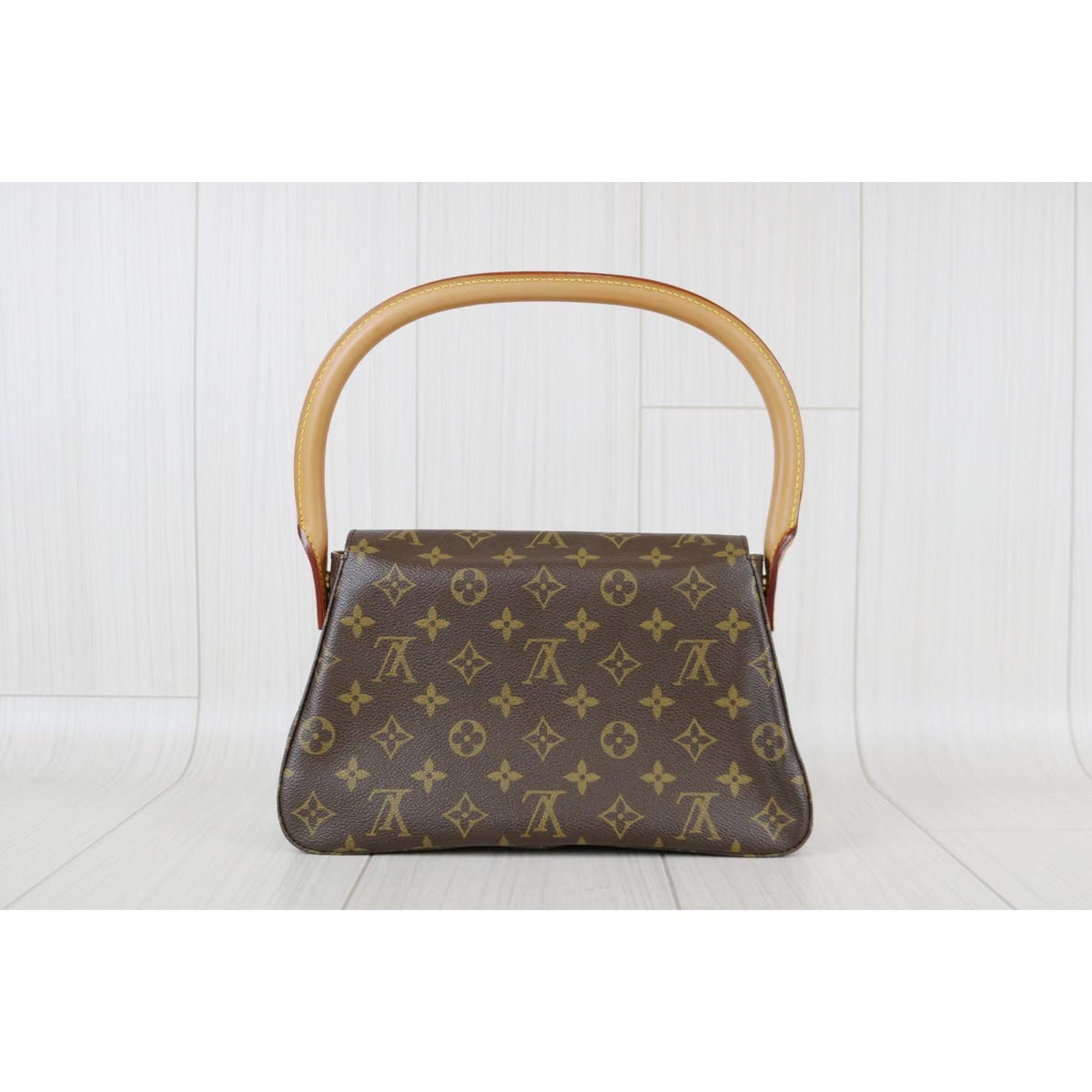 Rank A ｜ LV Monogram Mini Looping Shoulder Bag ｜062009