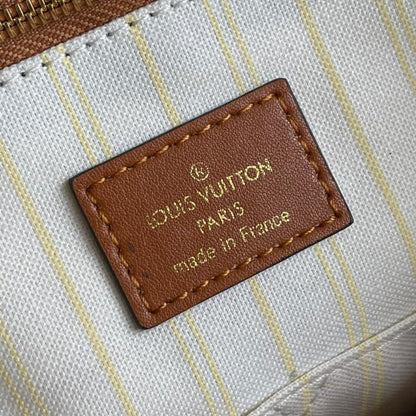 Louis Vuitton OnTheGo MM Bag