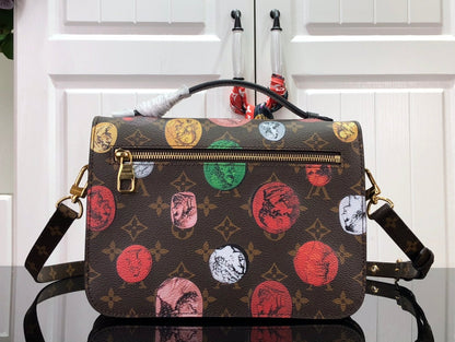 Louis Vuitton Pochette Metis Bag