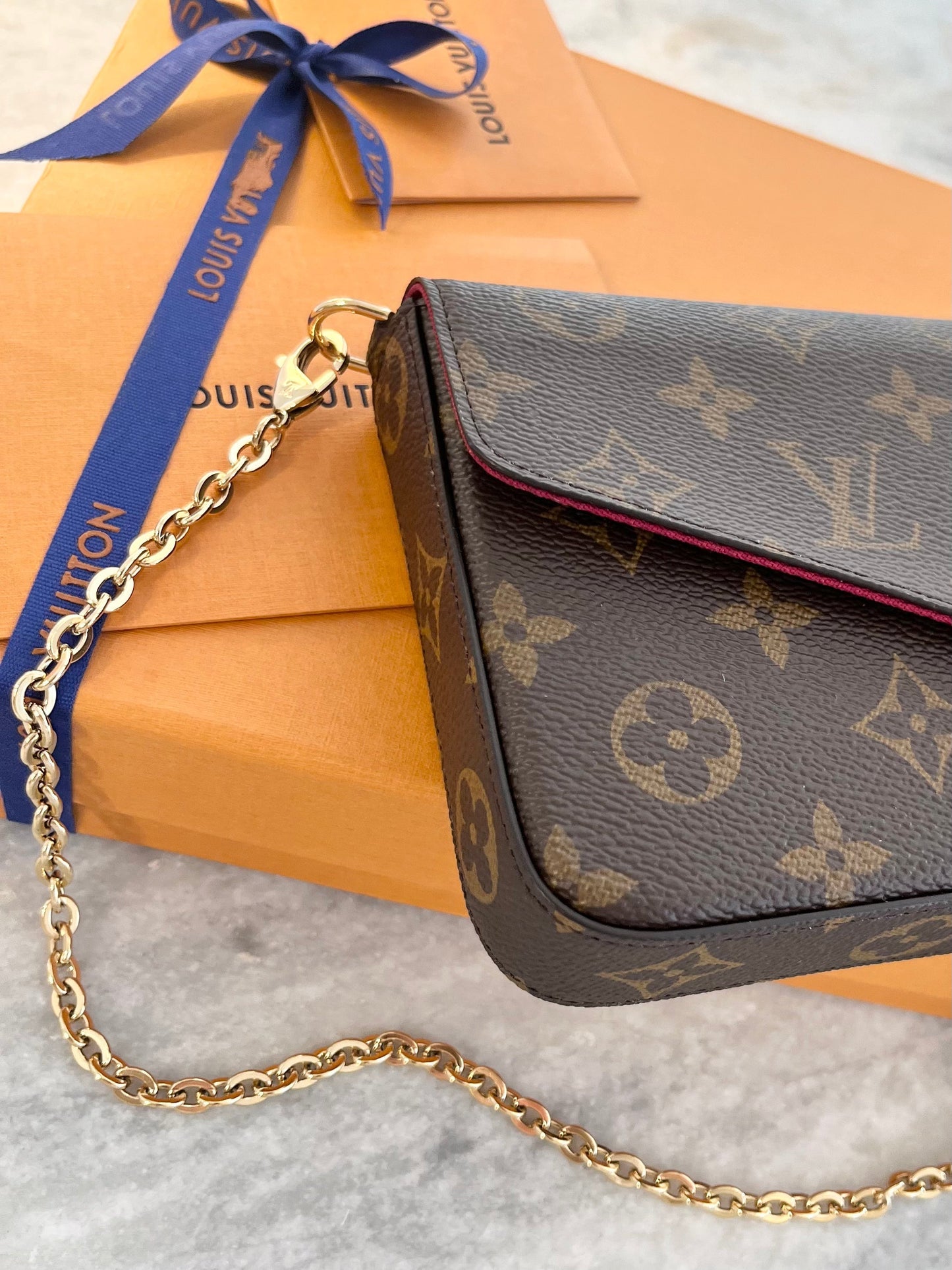 Louis Vuitton 2022 Felicie Pochette Monogram Crossbody Bag