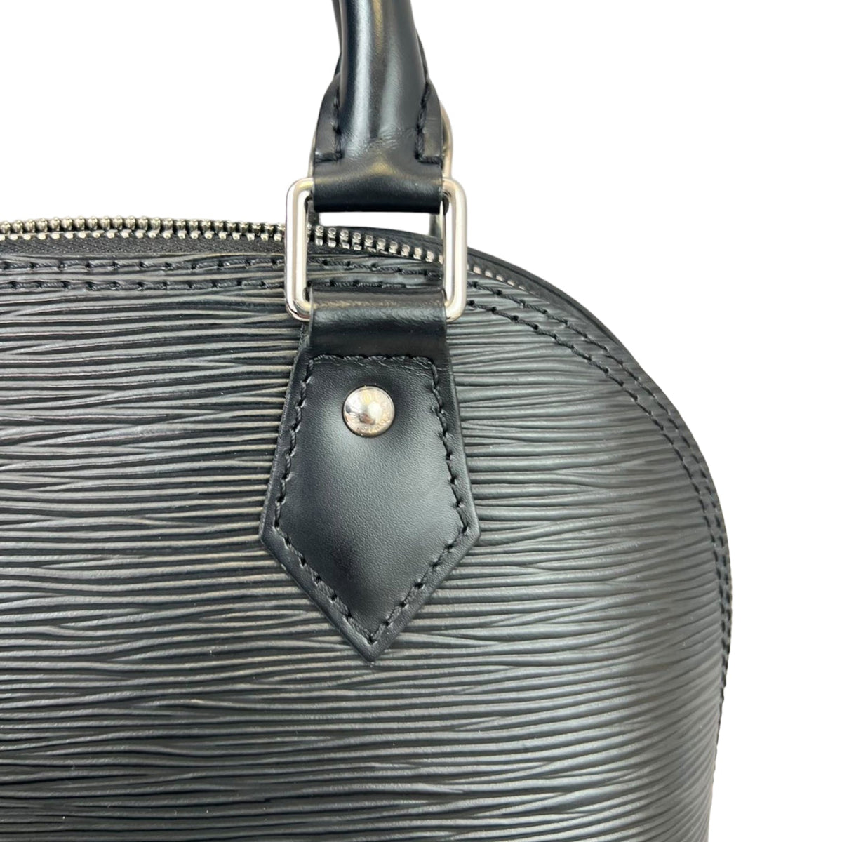 Louis-Vuitton Alma BB Black Epi SHW