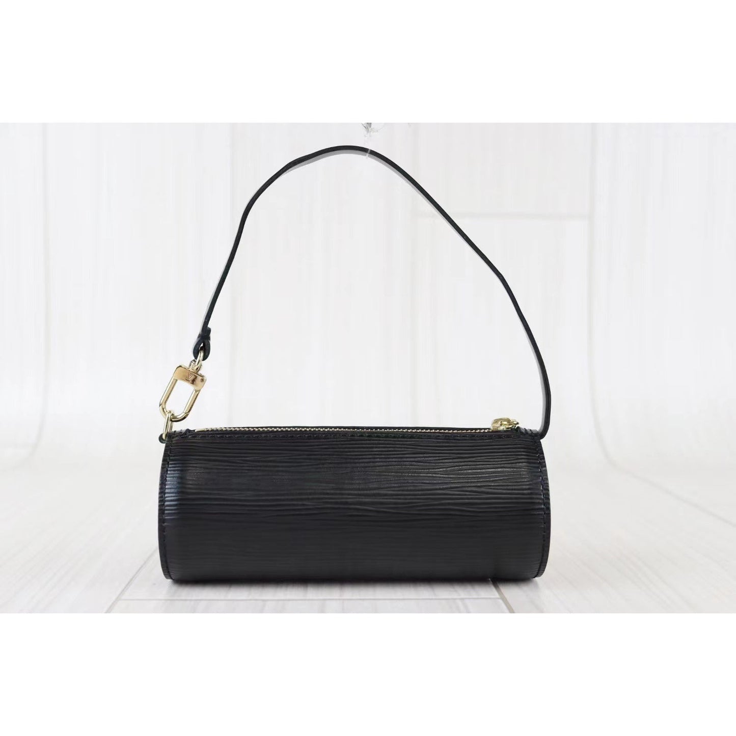 Rank A ｜ LV Epi Papillon 30 Handbag ｜071205