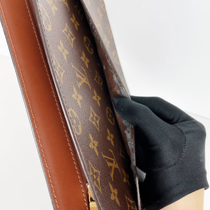 Louis-Vuitton Vintage Pochette Clutch Toiletry