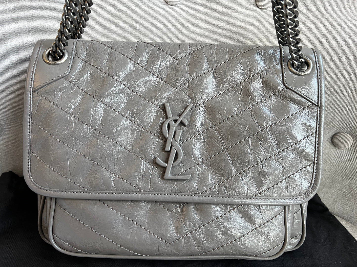 Yves Saint Laurent (YSL) Grey Medium Niki Chain Bag