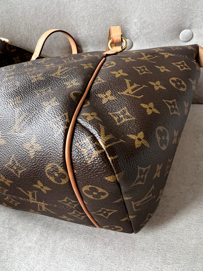 Louis Vuitton Totally MM Monogram