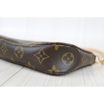 Rank A ｜ LV Monogram Pochette Accessoires ｜021402