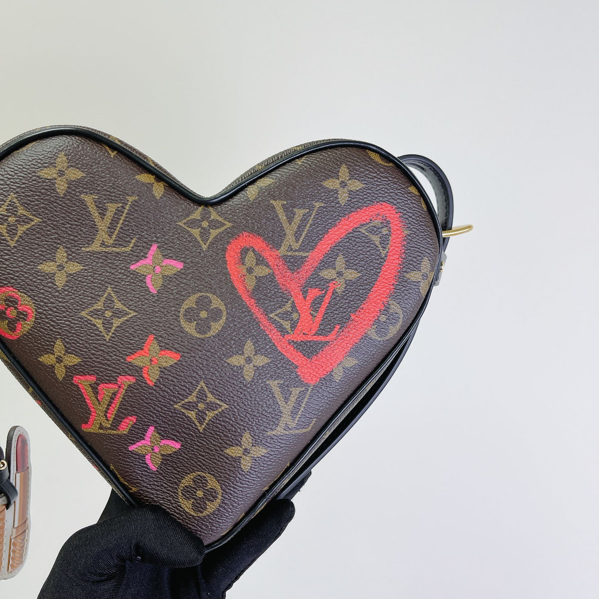 Louis-Vuitton Fall In Love Sac Coeur Monogram