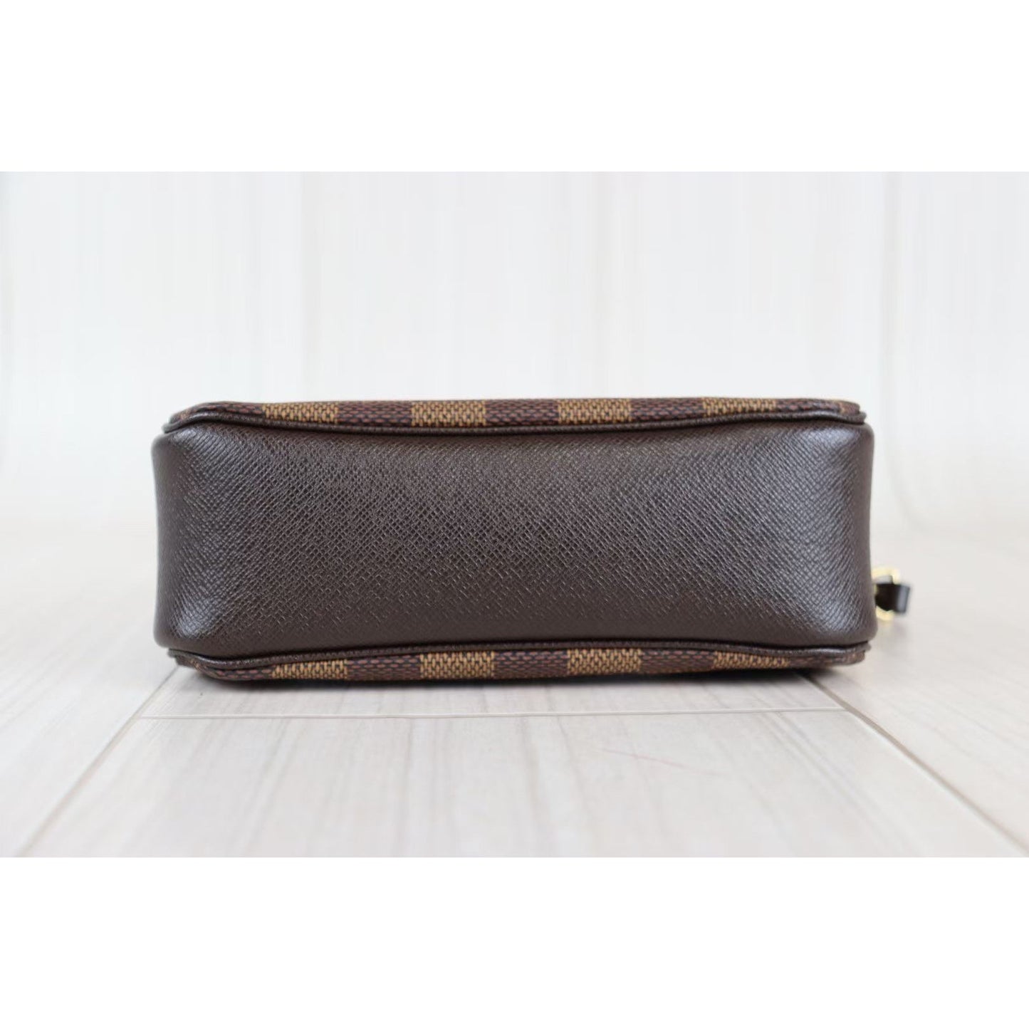 Rank SA ｜ LV Damier Truth Make Up ｜073110