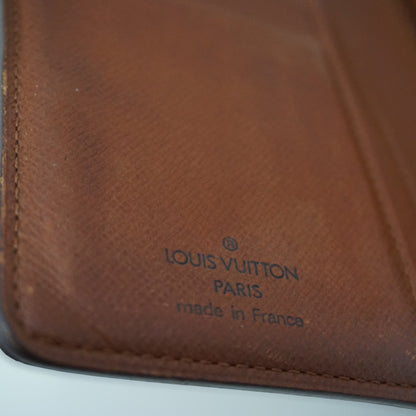 Louis Vuitton Pung