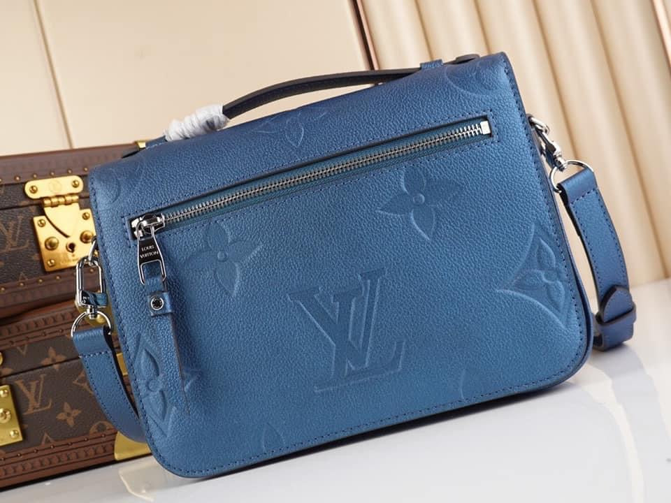 Louis Vuitton Pochette Metis Bag