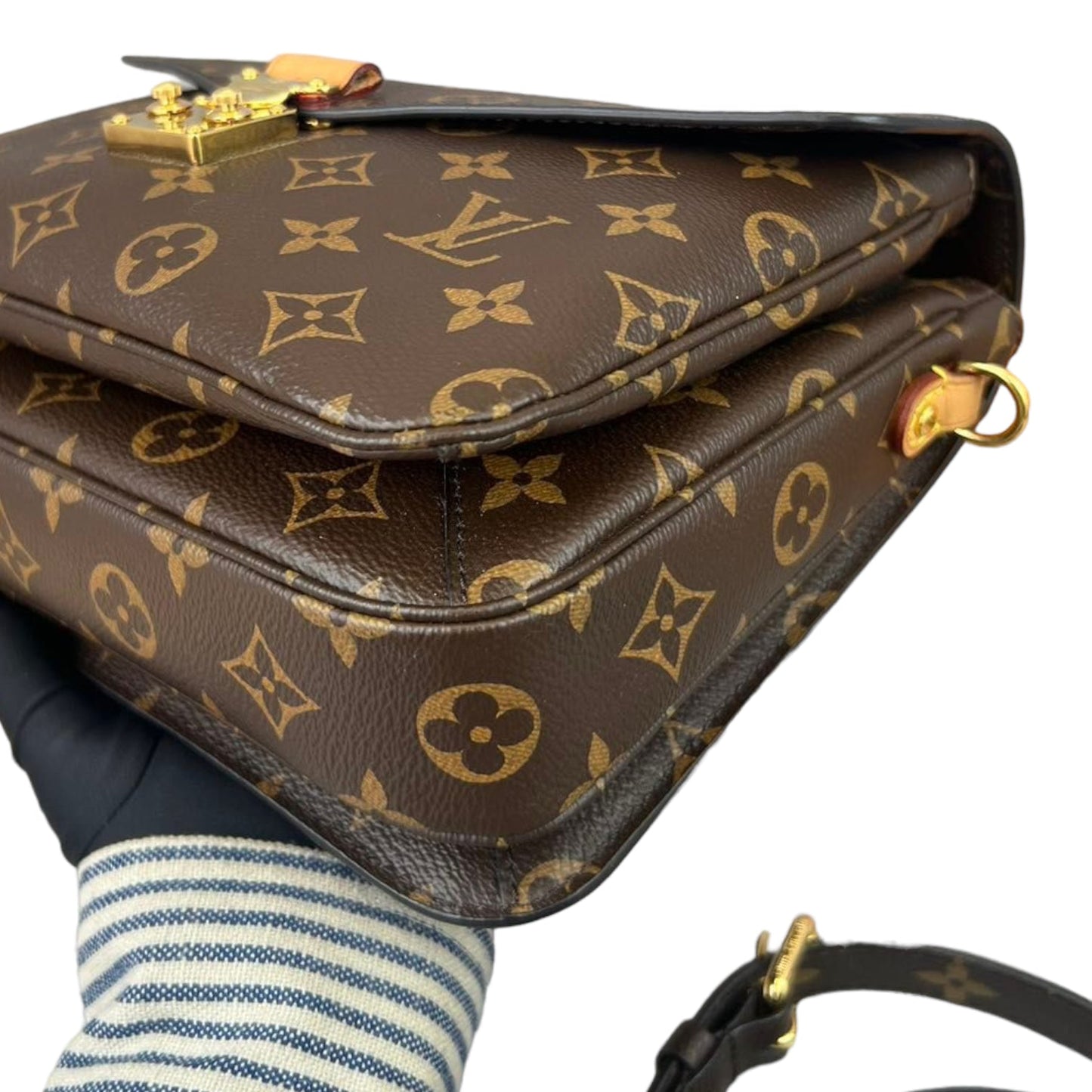 Louis-Vuitton Monogram Pochette Métis GHW