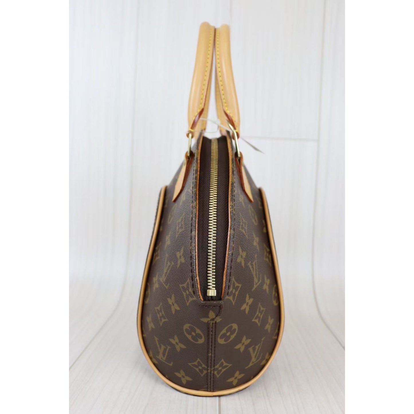 Rank SA ｜ LV Monogram Ellipse PM ｜082805