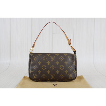Rank A ｜ LV Monogram Pochette Accessoires ｜052703