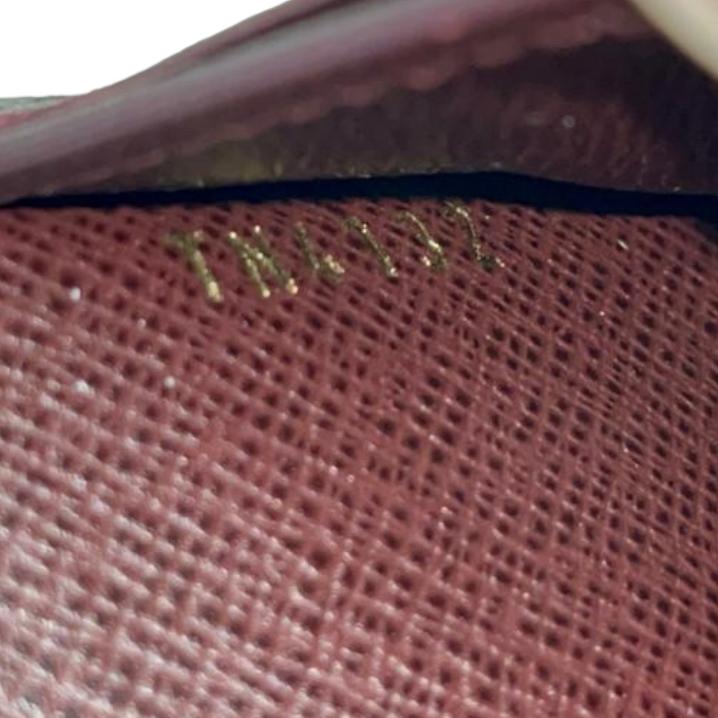 Louis-Vuitton Mini lin long Wallet
