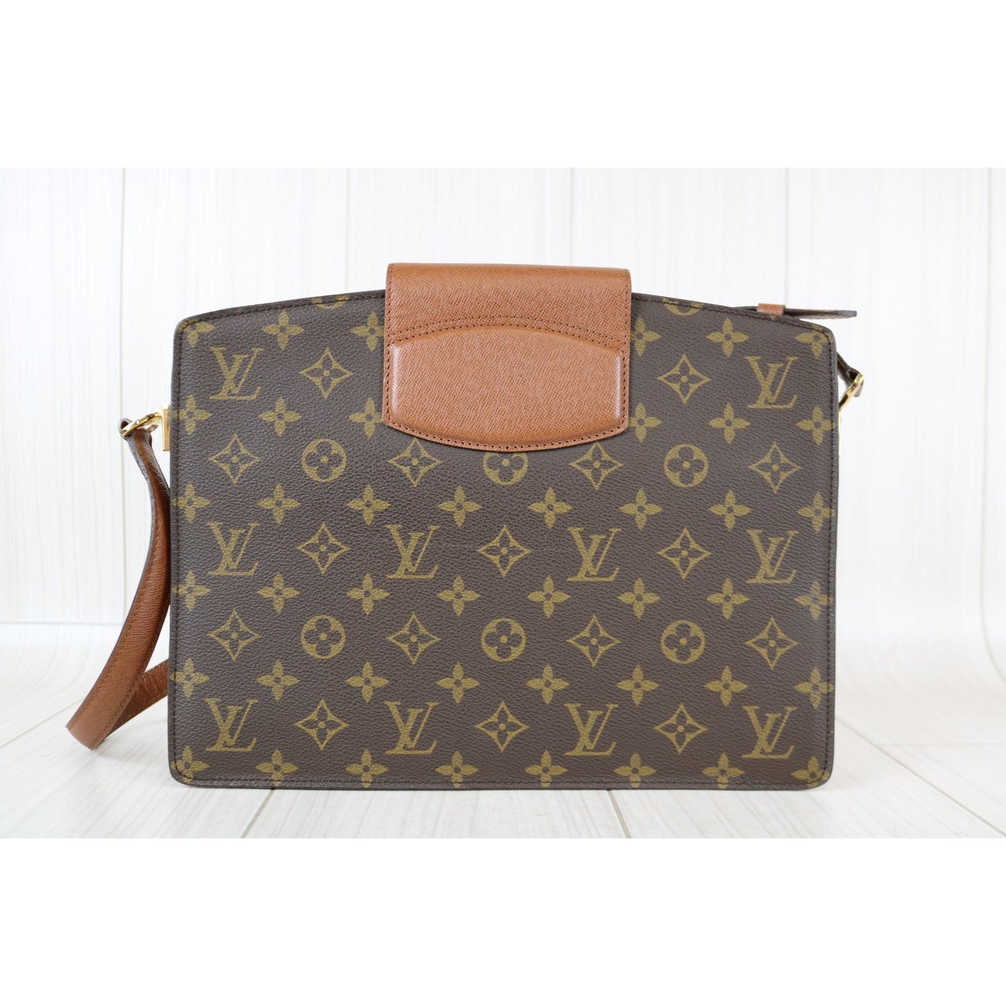 Rank A ｜ LV Monogram Courcelles Shoulder bag ｜060210