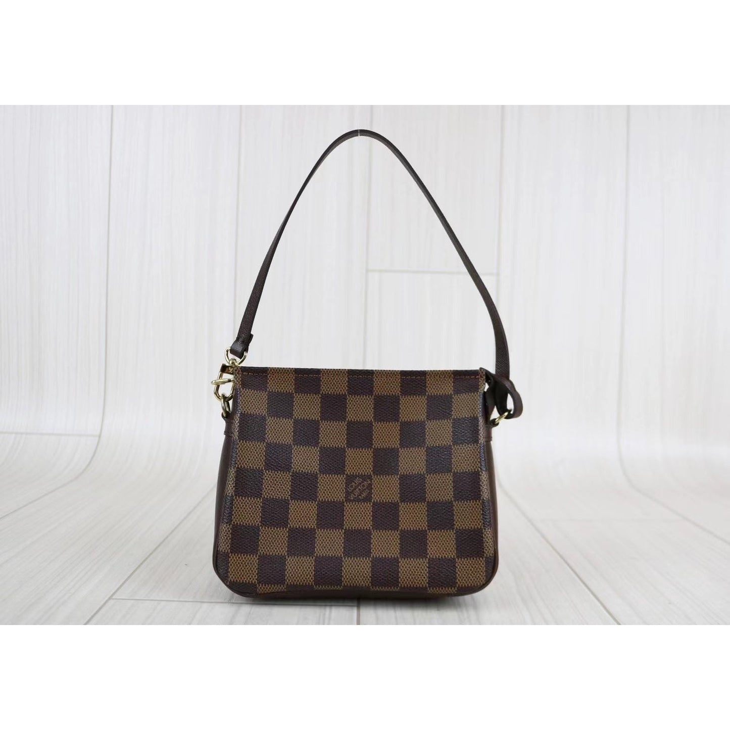 Rank SA ｜ LV Damier Truth make up ｜032506
