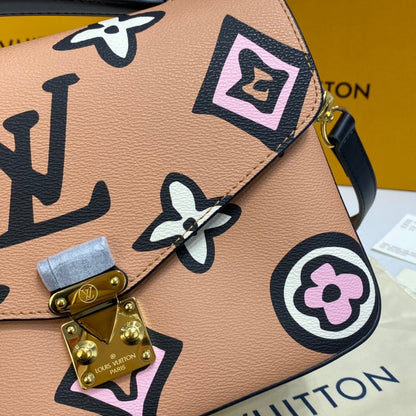 Louis Vuitton Pochette Metis Bag