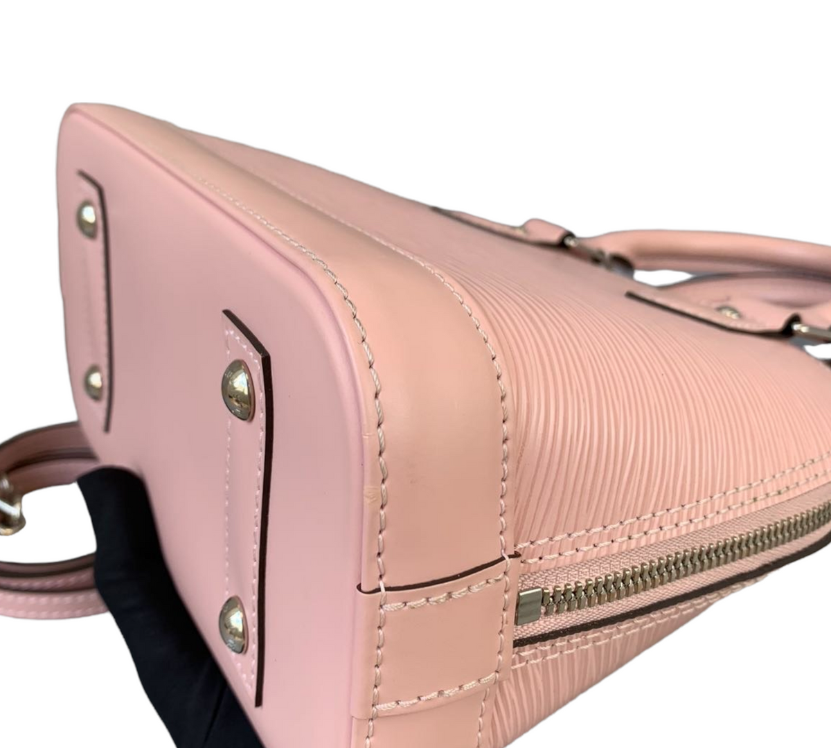 Louis-Vuitton Alma BB Epi Pink SHW