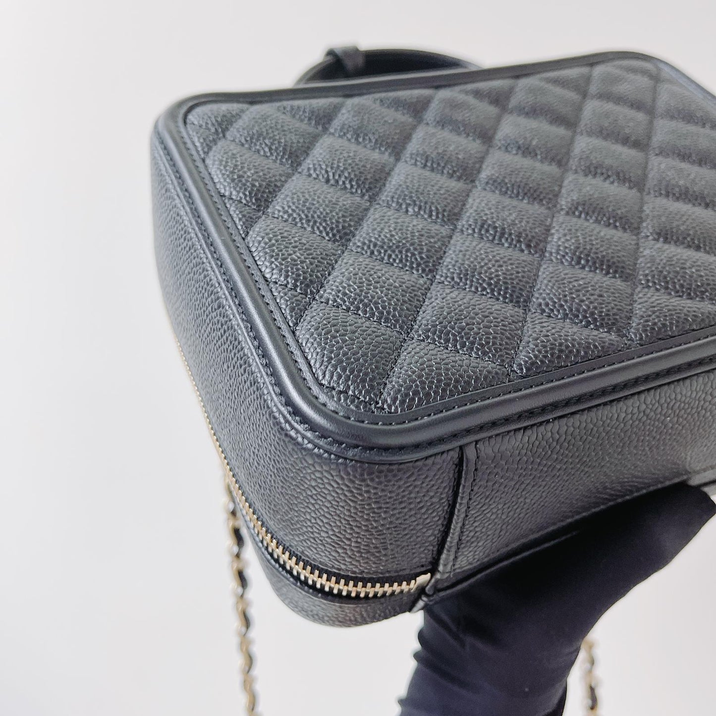 CC Filigree Medium Caviar Quilted Vanity Case Black