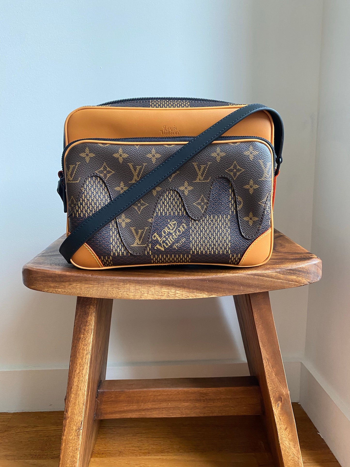 Louis Vuitton | Nigo Nil Messenger | N40359