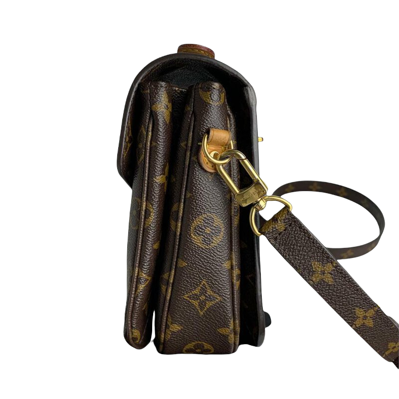 Louis-Vuitton Pochette Metis Leather Monogram GHW