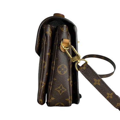 Louis-Vuitton Pochette Metis Leather Monogram GHW